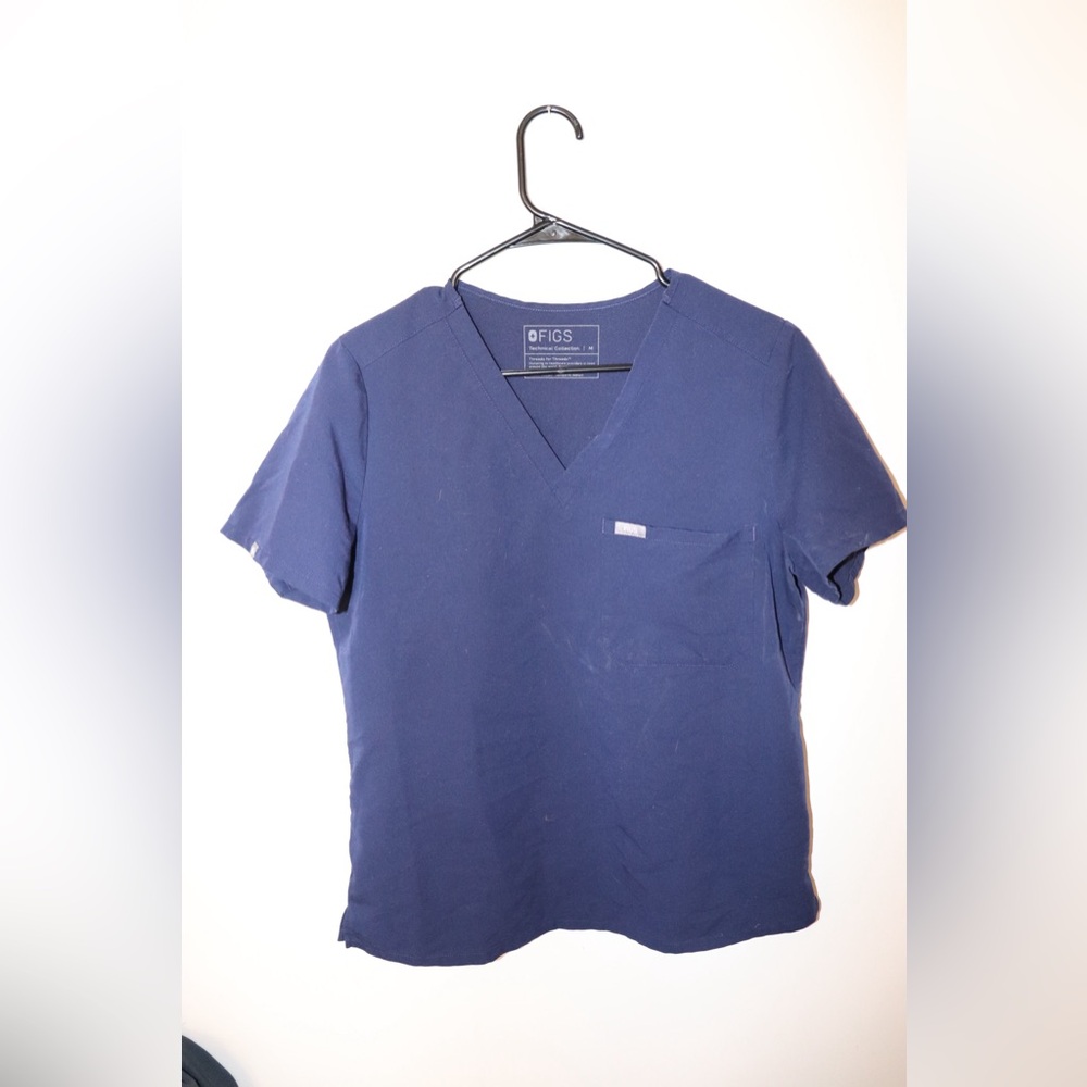 Figs Men's Deep Blue V-Neck scrub Shirt
